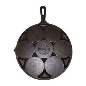 Vintage Griswold No. 34 Cast Iron Swedish Pancake Pan Restored And Ready, Flat